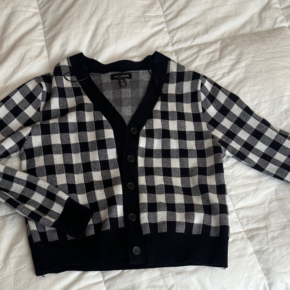 v neck Black and white checkered cardigan